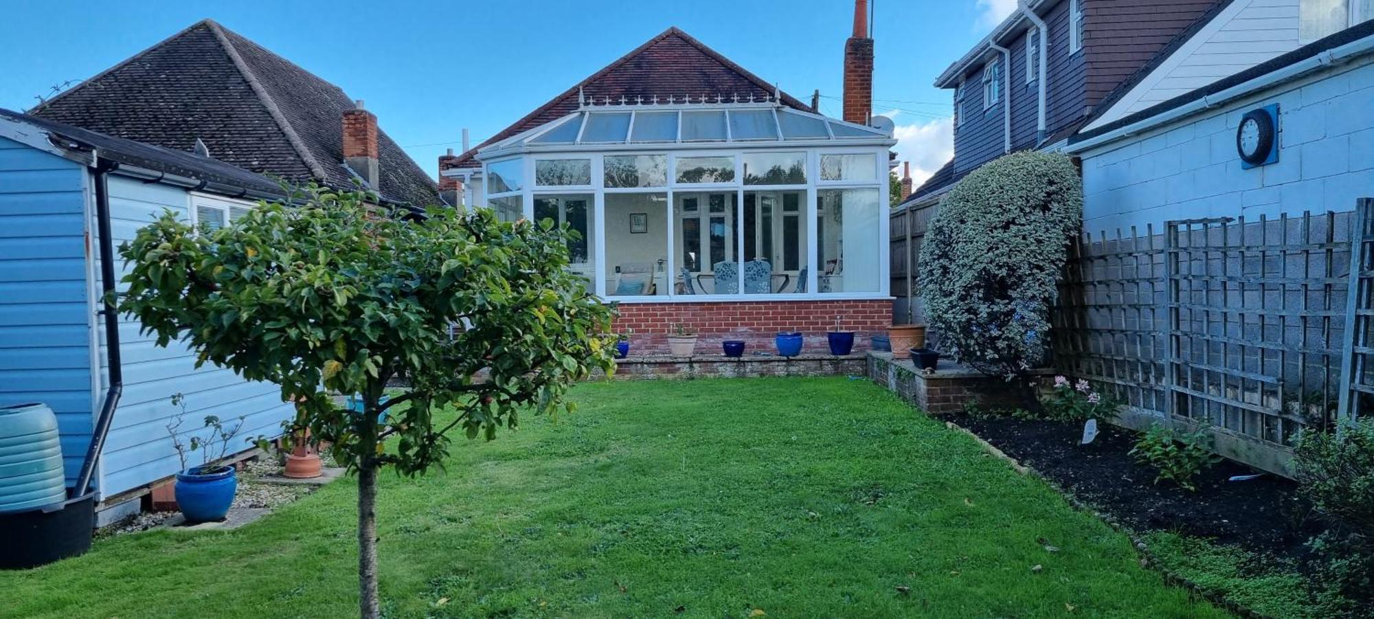 Cosy Bournemouth Bungalow Ferndown Buitenkant foto